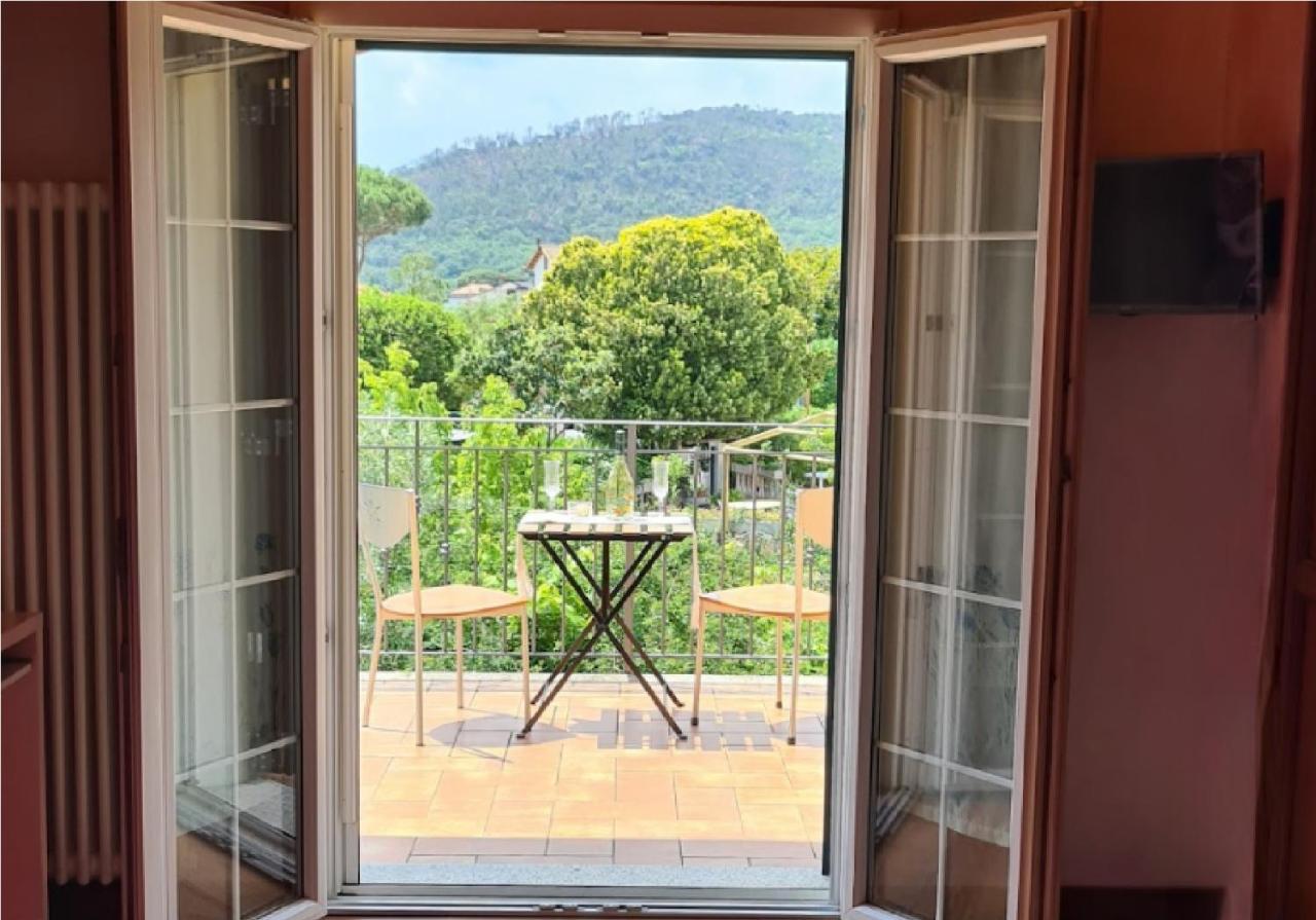 La Terrazza Sui Limoni - Suite Degli Ospiti - Mare, Escursioni A Piedi O Bike, Falesie Per Arrampicate Cisano sul Neva Екстериор снимка